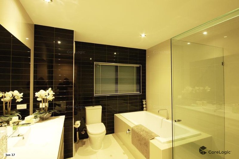 32 The Esplanade Surfers Paradise QLD 4217