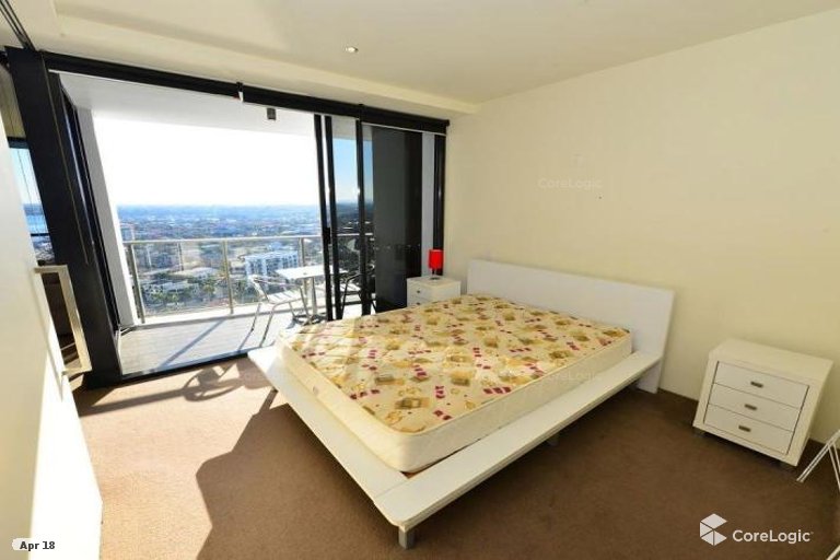 5/4 Wahroonga Place Surfers Paradise QLD 4217