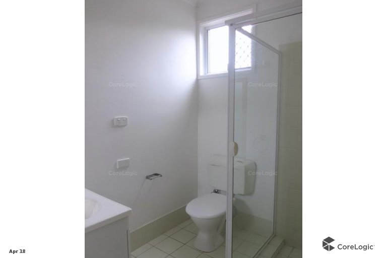 2/34 Armrick Avenue Broadbeach QLD 4218