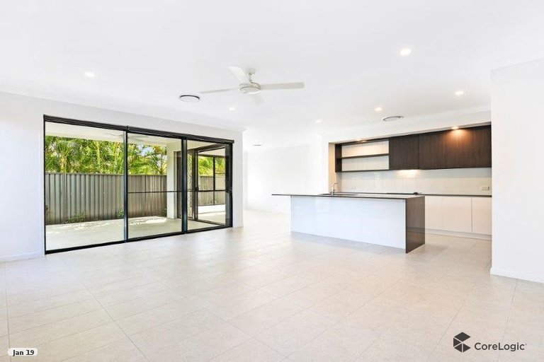 2/2 St Pauls Place Surfers Paradise QLD 4217