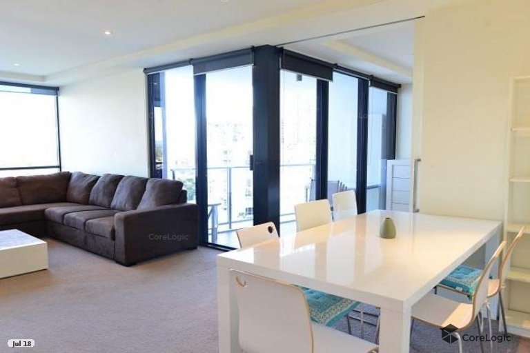 2/4 Wahroonga Place Surfers Paradise QLD 4217