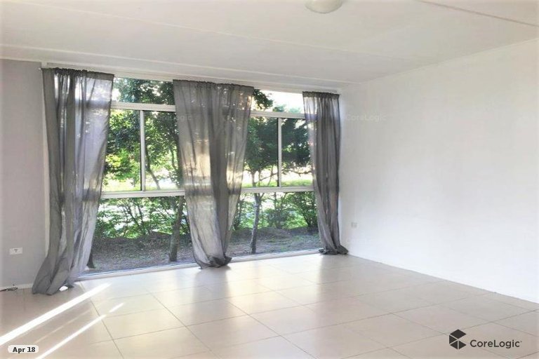 1/162 Surf Parade Broadbeach QLD 4218