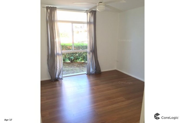 1/162 Surf Parade Broadbeach QLD 4218