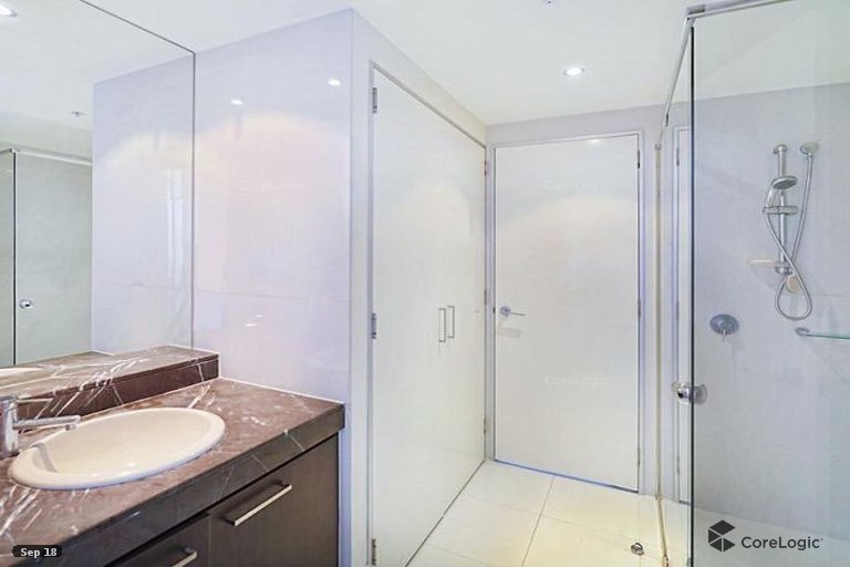 5/4 Wahroonga Place Surfers Paradise QLD 4217