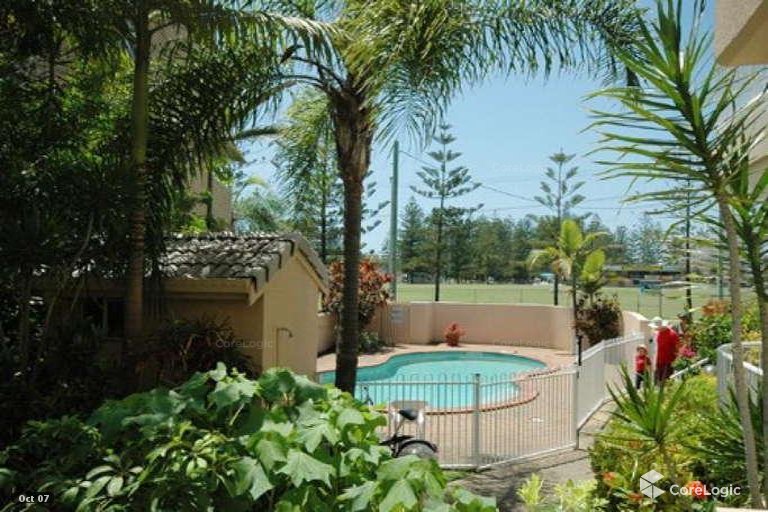 3/156 Surf Parade Broadbeach QLD 4218