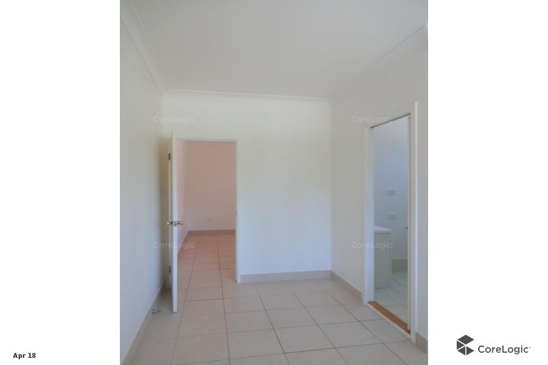 2/34 Armrick Avenue Broadbeach QLD 4218