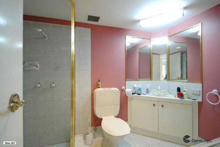 3/156 Surf Parade Broadbeach QLD 4218