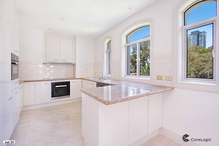 16/42-44 Brighton Parade Southport QLD 4215