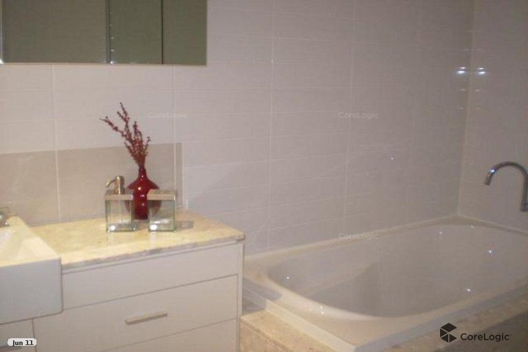 11/120 Surf Parade Broadbeach QLD 4218