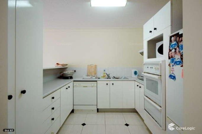 3/156 Surf Parade Broadbeach QLD 4218