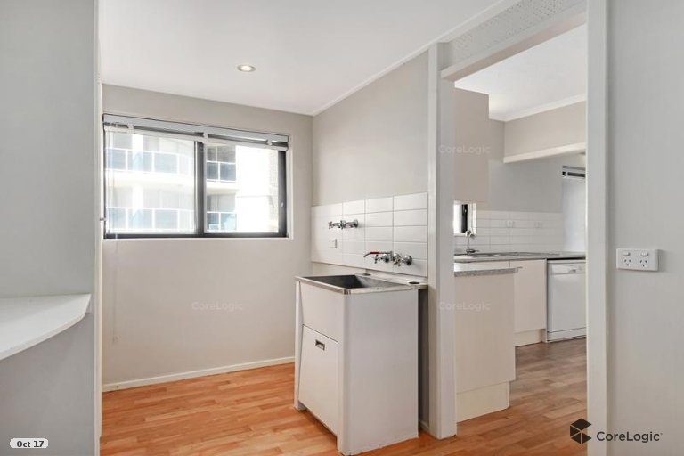 32 The Esplanade Surfers Paradise QLD 4217