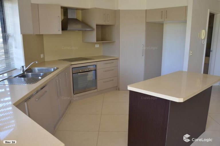 2/160 Surf Parade Broadbeach QLD 4218