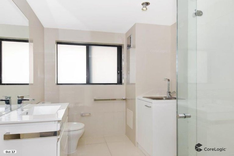 32 The Esplanade Surfers Paradise QLD 4217