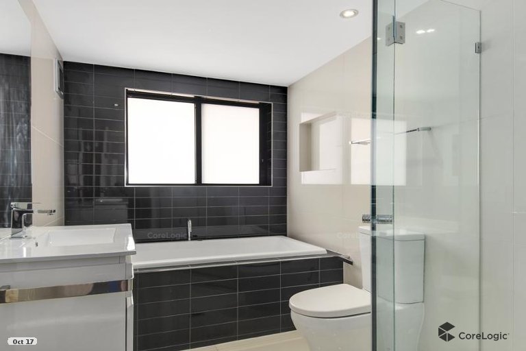 32 The Esplanade Surfers Paradise QLD 4217