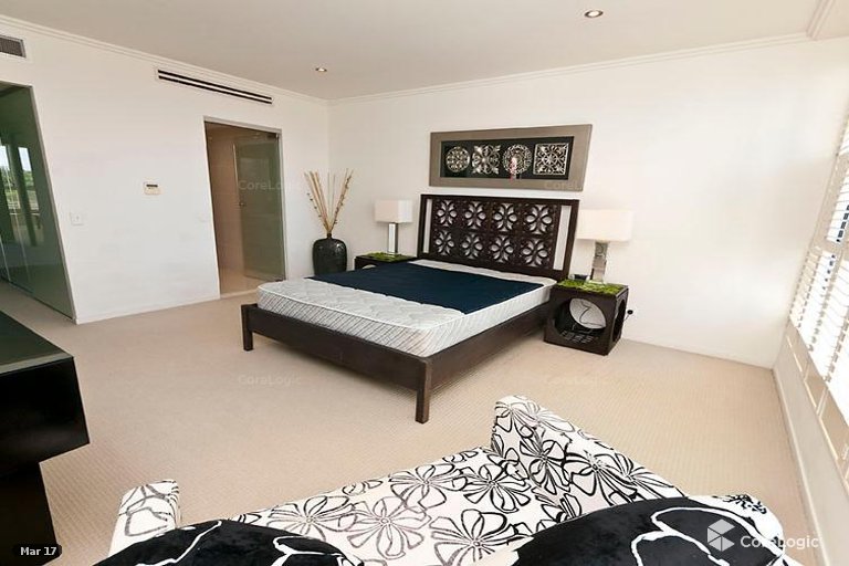 11/120 Surf Parade Broadbeach QLD 4218