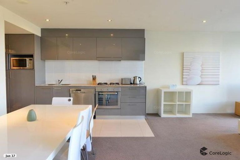 2/4 Wahroonga Place Surfers Paradise QLD 4217