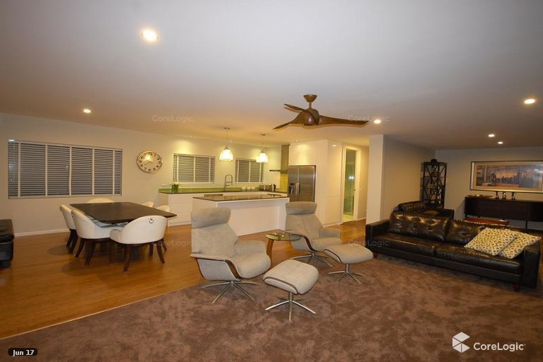 32 The Esplanade Surfers Paradise QLD 4217