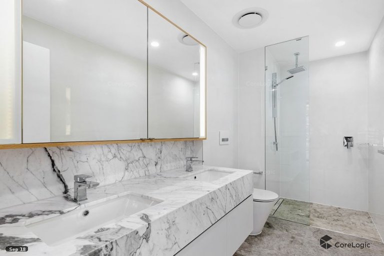 502/95-97 Old Burleigh Road Broadbeach QLD 4218