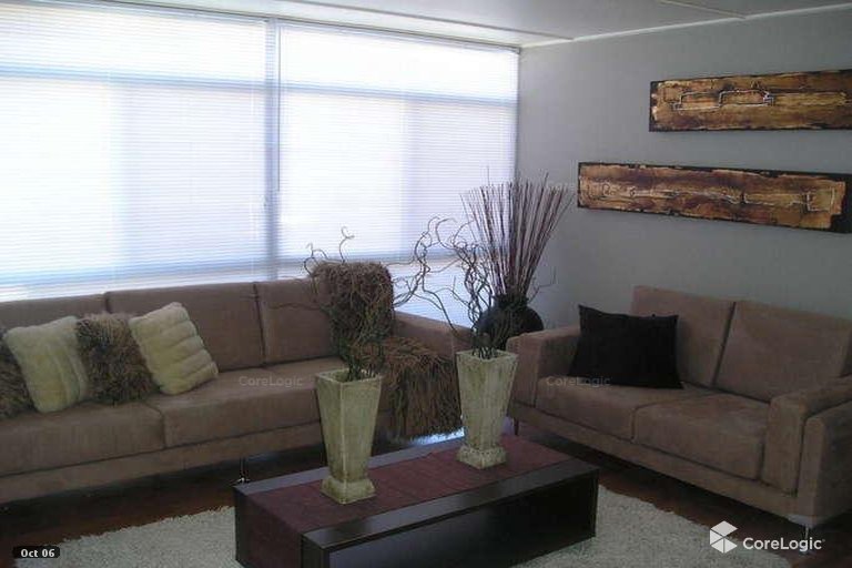 1/162 Surf Parade Broadbeach QLD 4218