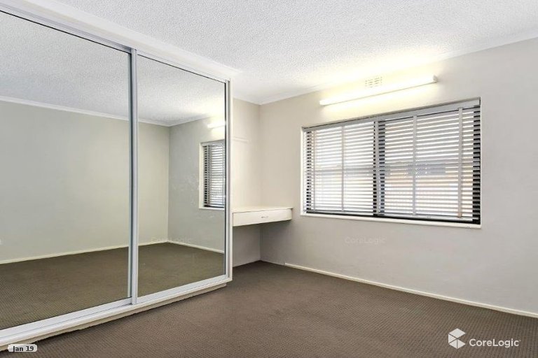 32 The Esplanade Surfers Paradise QLD 4217