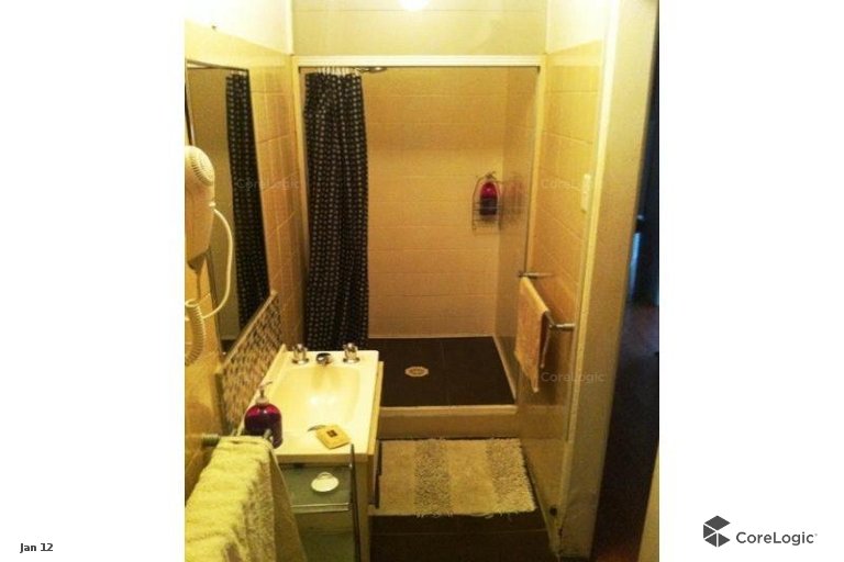 1/162 Surf Parade Broadbeach QLD 4218