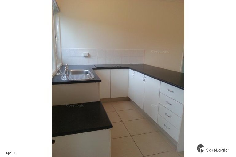 2/34 Armrick Avenue Broadbeach QLD 4218