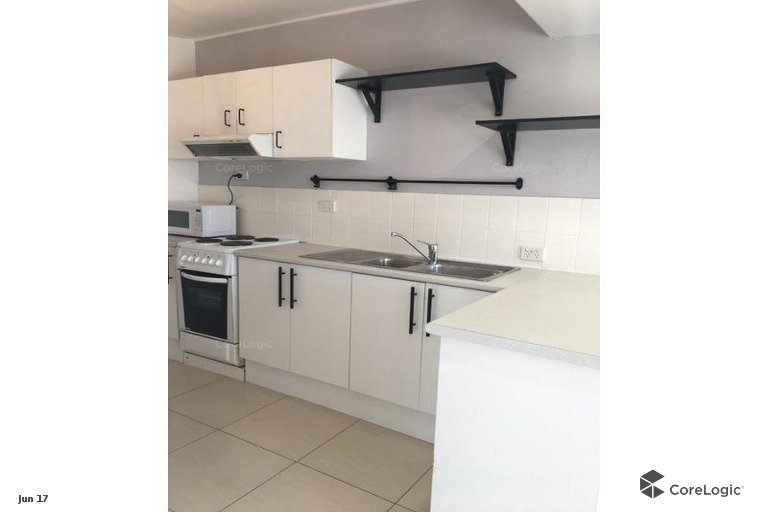 1/162 Surf Parade Broadbeach QLD 4218