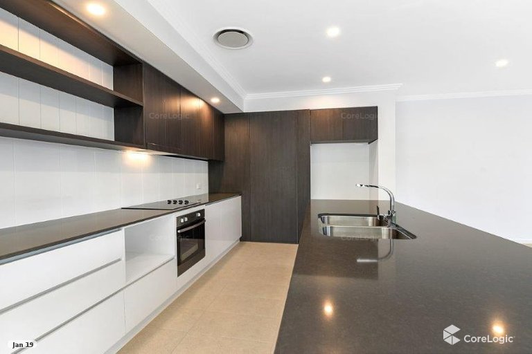 2/2 St Pauls Place Surfers Paradise QLD 4217