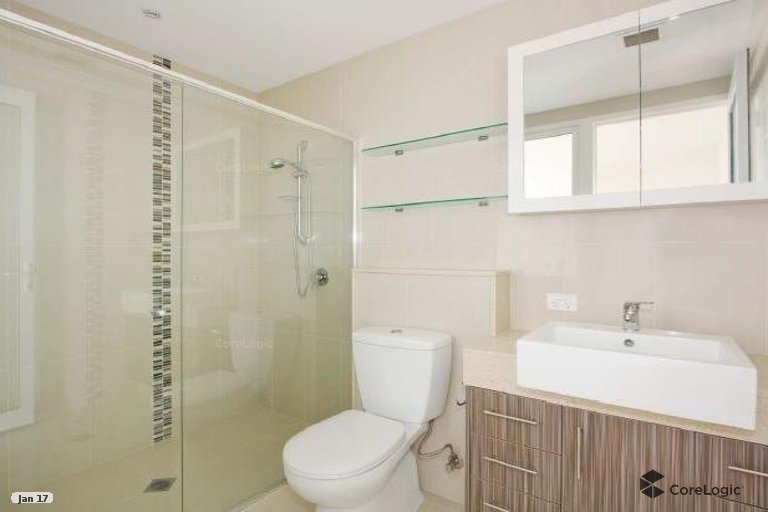 2/160 Surf Parade Broadbeach QLD 4218