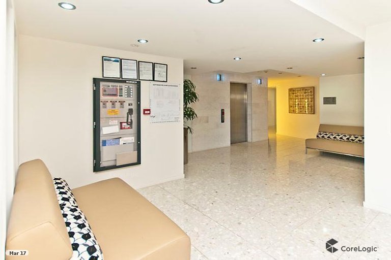 11/120 Surf Parade Broadbeach QLD 4218