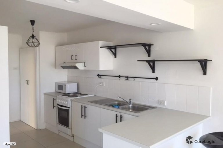 1/162 Surf Parade Broadbeach QLD 4218