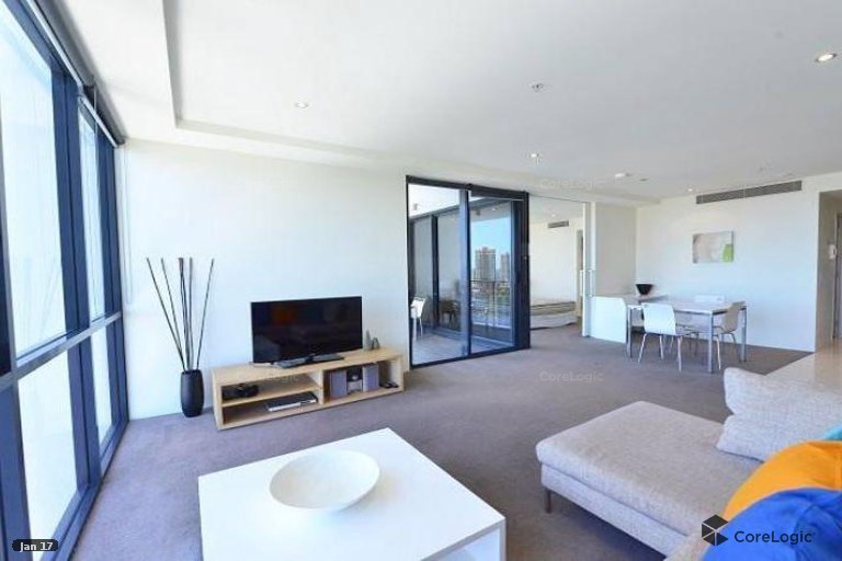 2/4 Wahroonga Place Surfers Paradise QLD 4217