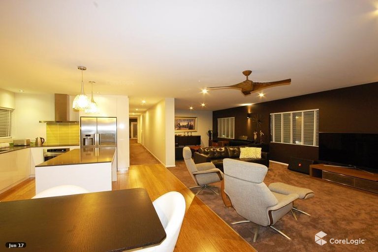 32 The Esplanade Surfers Paradise QLD 4217