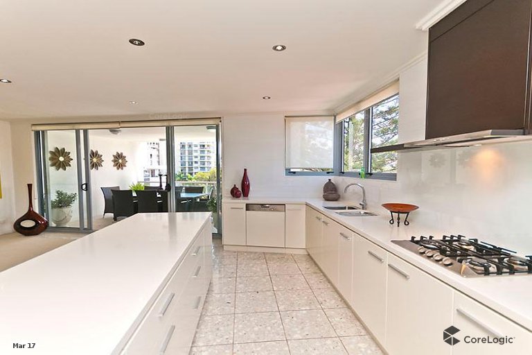 11/120 Surf Parade Broadbeach QLD 4218