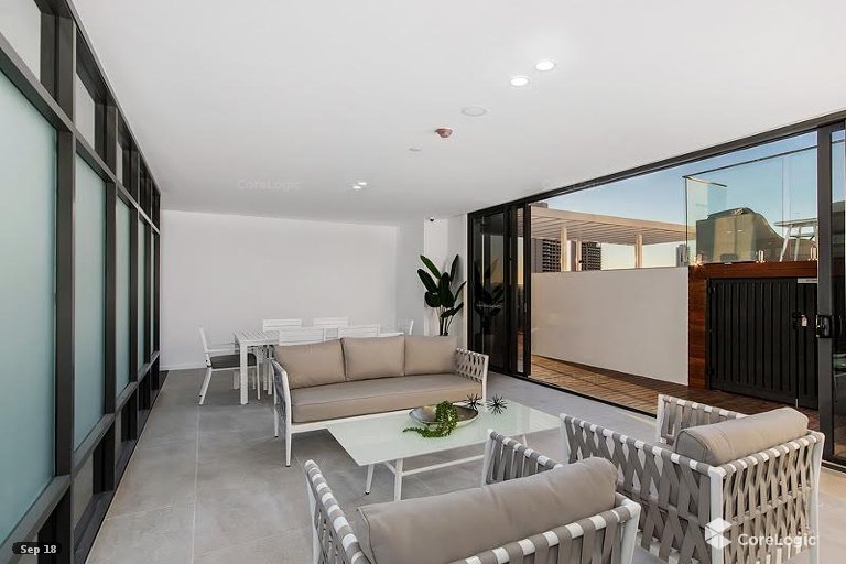 502/95-97 Old Burleigh Road Broadbeach QLD 4218