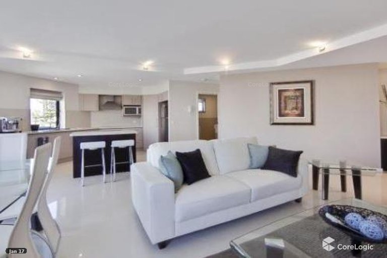 2/160 Surf Parade Broadbeach QLD 4218