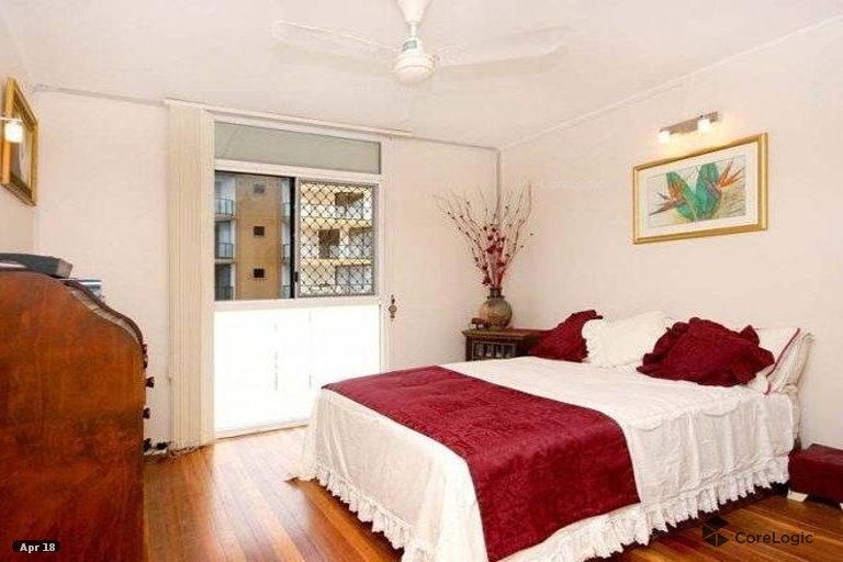 5/162 Surf Parade Broadbeach QLD 4218